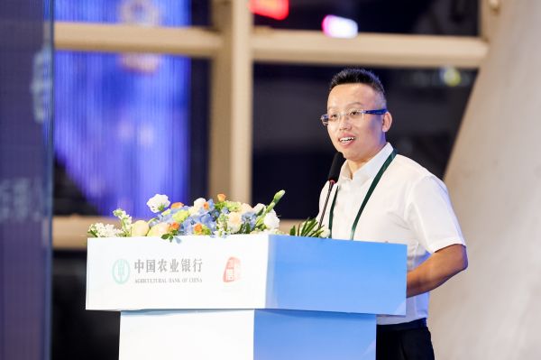 農(nóng)情億萬家 中國農(nóng)業(yè)銀行深化推進(jìn)“誠信、興商、惠民”主題消費(fèi)節(jié)